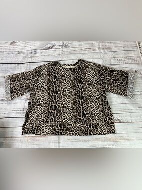 Umgee Top Women’s XL Leopard Print Boxy Hi-Low Fit Cuffed Sleeves Casual